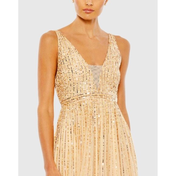Mac Duggal Size 22 Gold 10700 Deep V-Neck Sequin Gown Maxi Prom Formal dress New - Picture 2 of 14